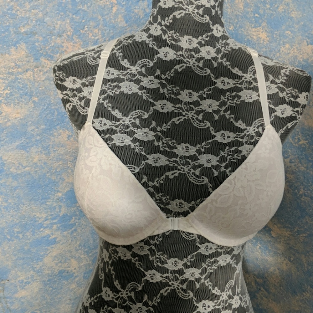 Candies front closure bra